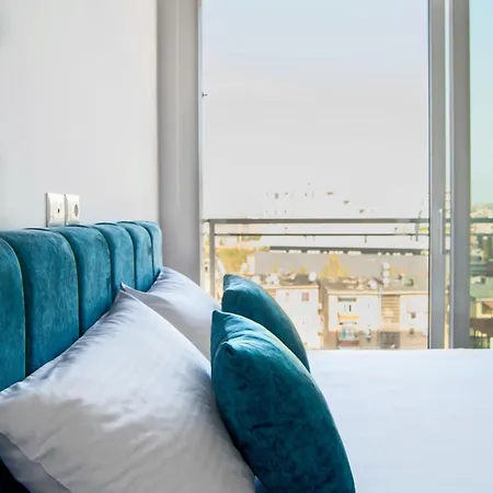 Urban Serenity Skyline View 1 Apartman Tirana