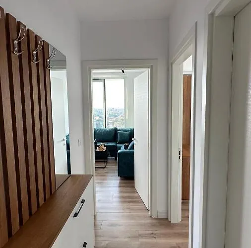 Urban Serenity Skyline View 1 Apartman