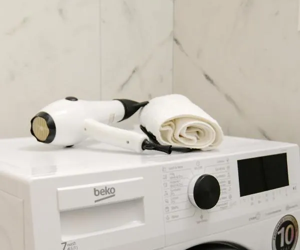 Urban Serenity Skyline View 1 Apartman Tirana