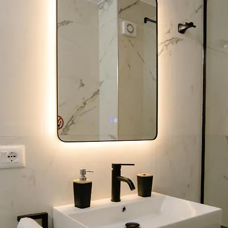 Apartament Urban Serenity Skyline View 1 Tirana