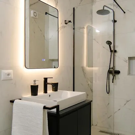 Urban Serenity Skyline View 1 * Tirana