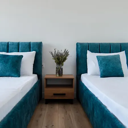 Urban Serenity Skyline View 1 Lejlighed Tirana