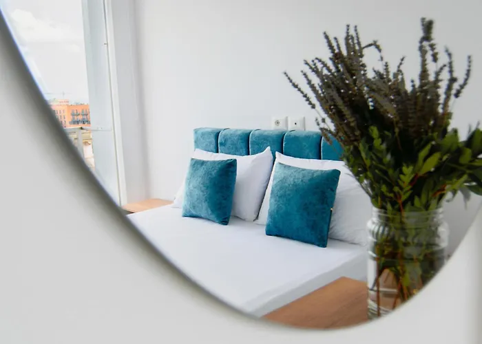 아파트 Urban Serenity Skyline View 1 티라나